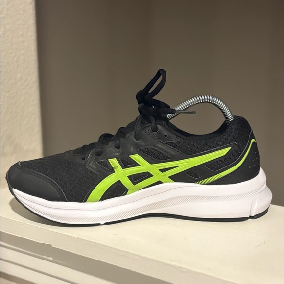 Asics Jolt 3 Black Green Running Shoes Sneakers 1014A203 Mens Sz 7 - Picture 2 of 8